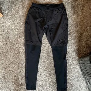 Lululemon Break Away Pant 28”, Men’s Medium